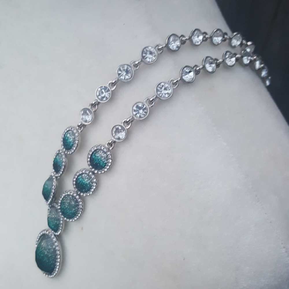 C1946 Blue Gradient Silvertone Necklace Earrings - image 4